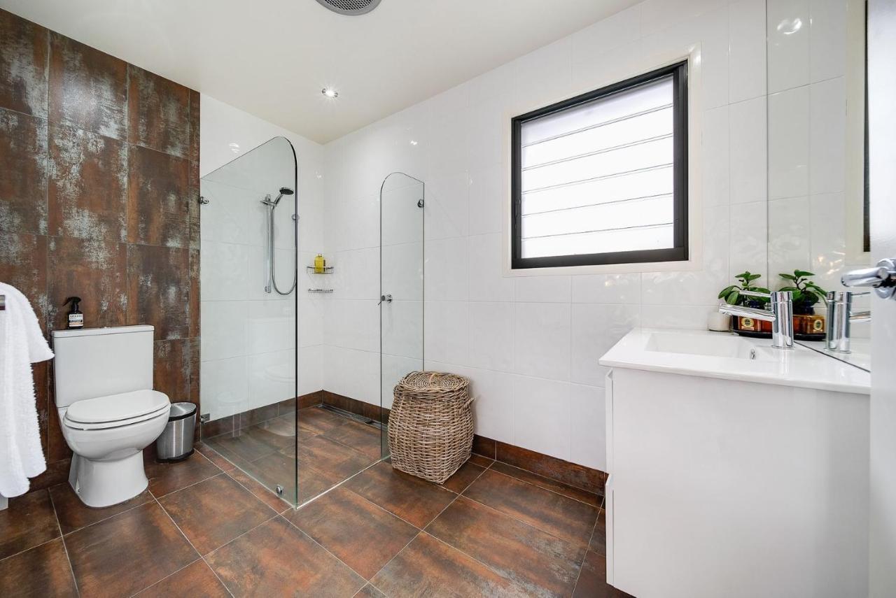 Ned Kelly'S Retreat - Stunning 3Br Townhouse L Lake Views L Wifi L Bbq ジンダバイン エクステリア 写真