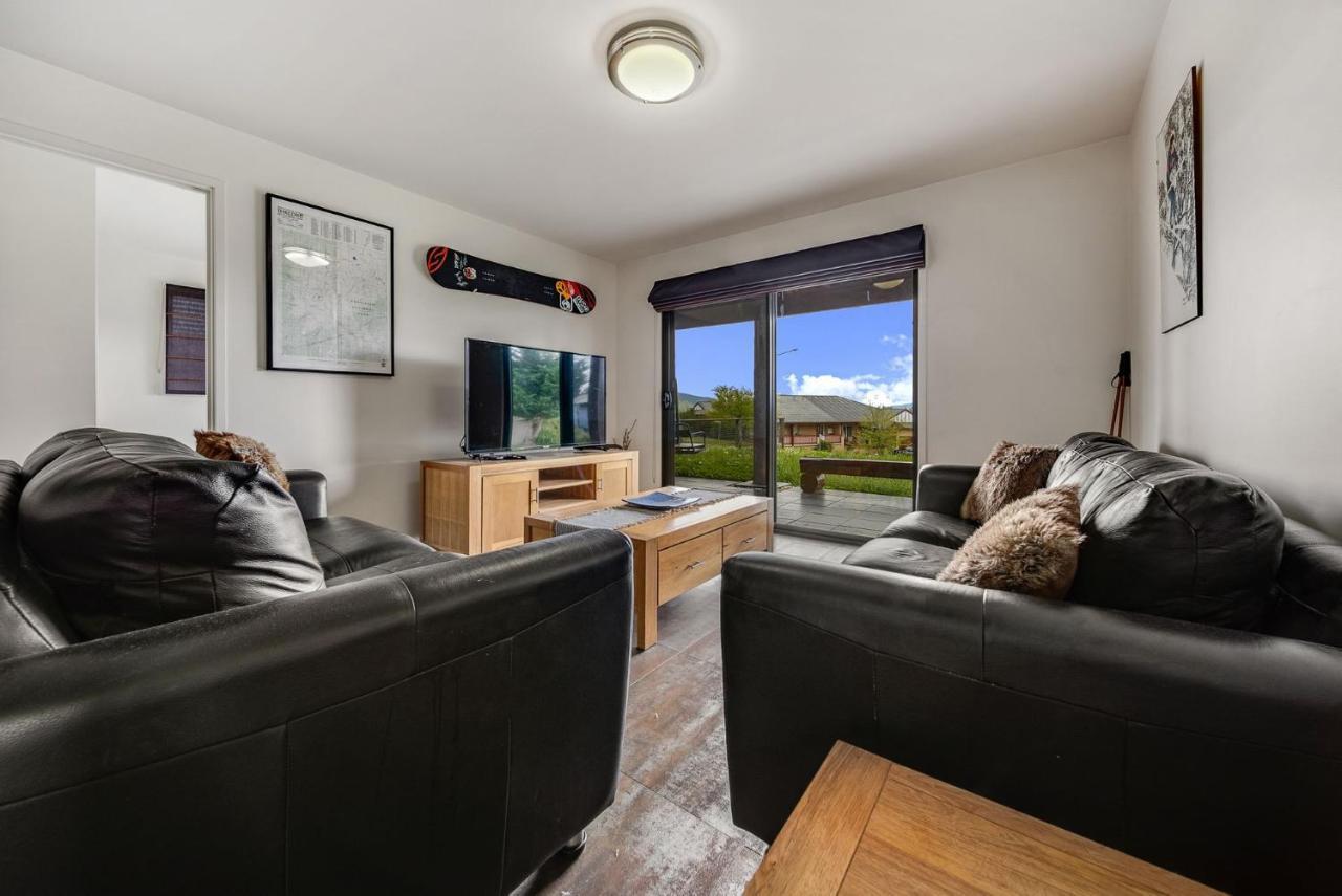 Ned Kelly'S Retreat - Stunning 3Br Townhouse L Lake Views L Wifi L Bbq ジンダバイン エクステリア 写真