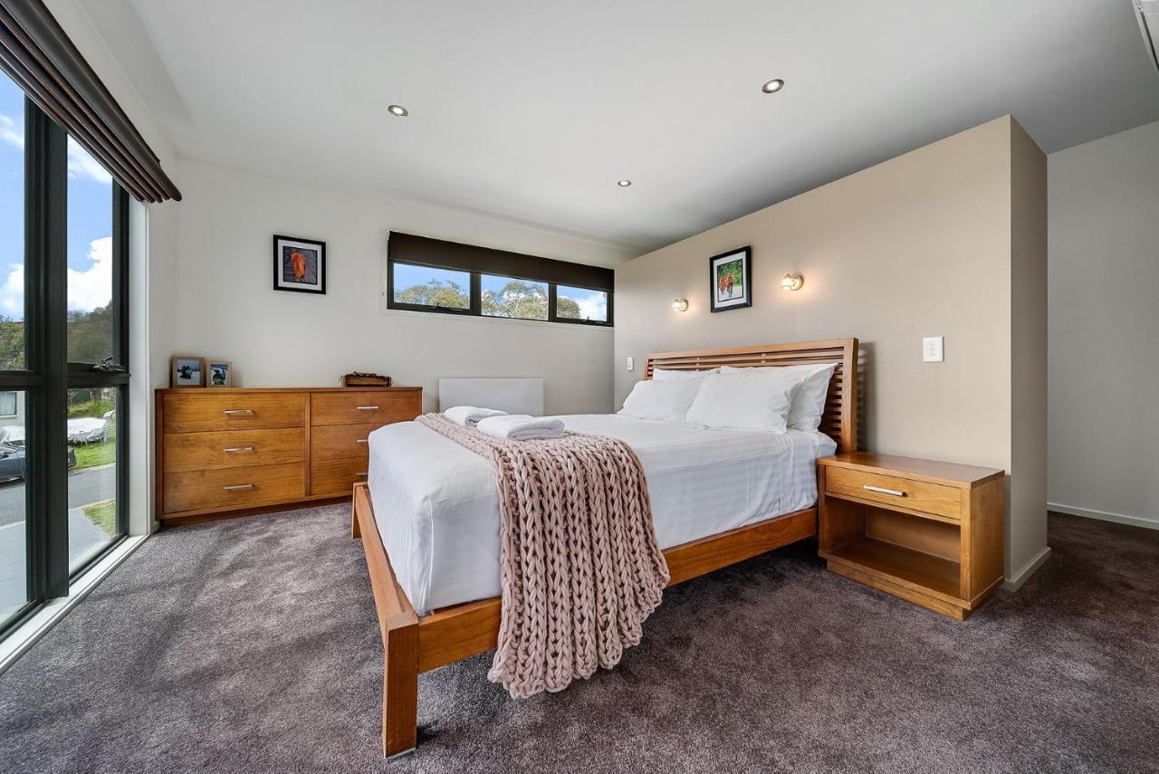 Ned Kelly'S Retreat - Stunning 3Br Townhouse L Lake Views L Wifi L Bbq ジンダバイン エクステリア 写真